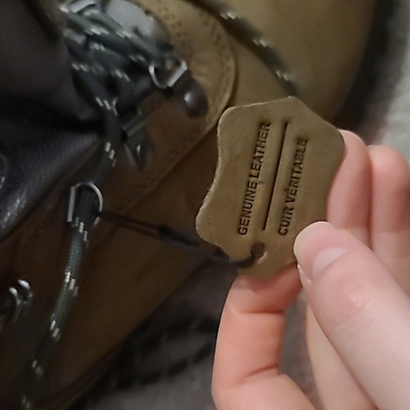 WindRiver Women's Waterproof Leather Hiking Boots - Picture 3 of 4